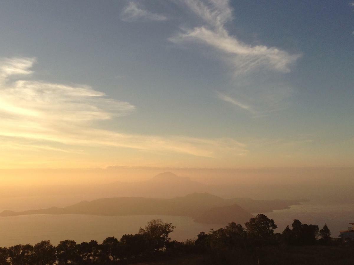 A Breath Taking View Of Taal Lake & Volcano Tagaytay City Eksteriør billede